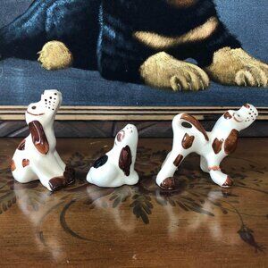 Vintage Ceramic hill billy hound ceramic figurine trio